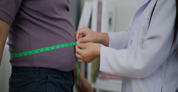 دواء تجريبي جديد يمنع السمنة ويحمي الكبد في تجارب مخبرية