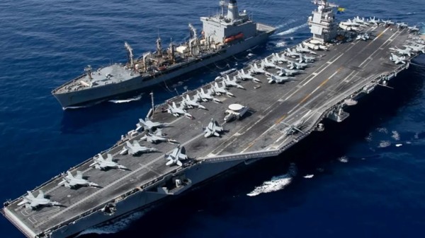 إصابة بحارين في حريق على متن حاملة الطائرات الأمريكية "جيرالد فورد" بالبحر الأحمر